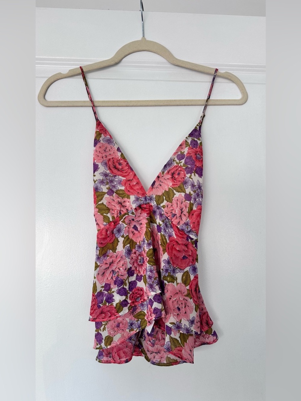 ASTR the Label Pink Floral Tiered Spaghetti Strap Tank Top Open Back Ruffles